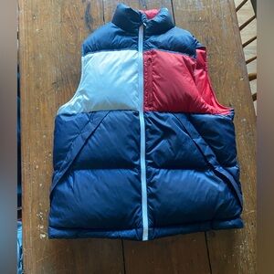 Men’s Tommy Hilfiger Sport Reversbale Quilted Puffer Vest (Small).